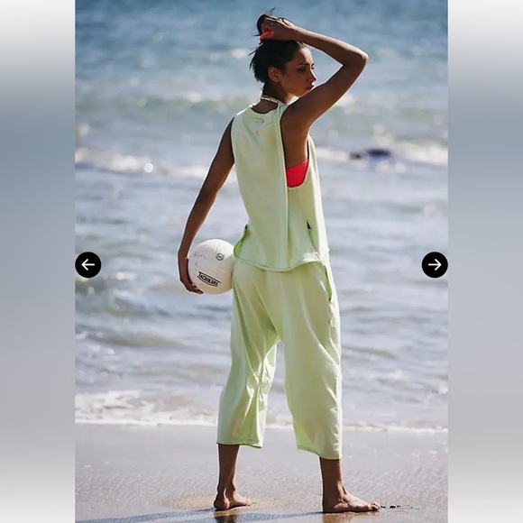 FP Movement Hot Shot Relaxed Set - Lemongrass Size Large Like New Retail $70 - Picture 2 of 7